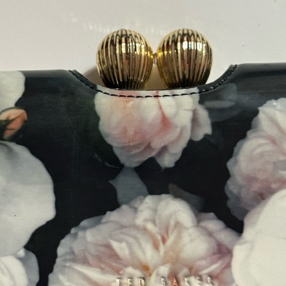 Ted Baker wallet - Picture 4 of 6